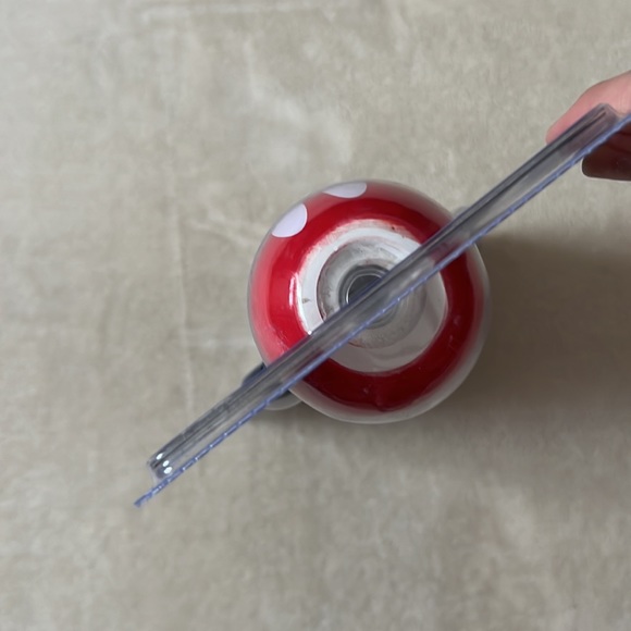 Disney Mickey and Minnie home decor salt and pepper shakers - Picture 5 of 5